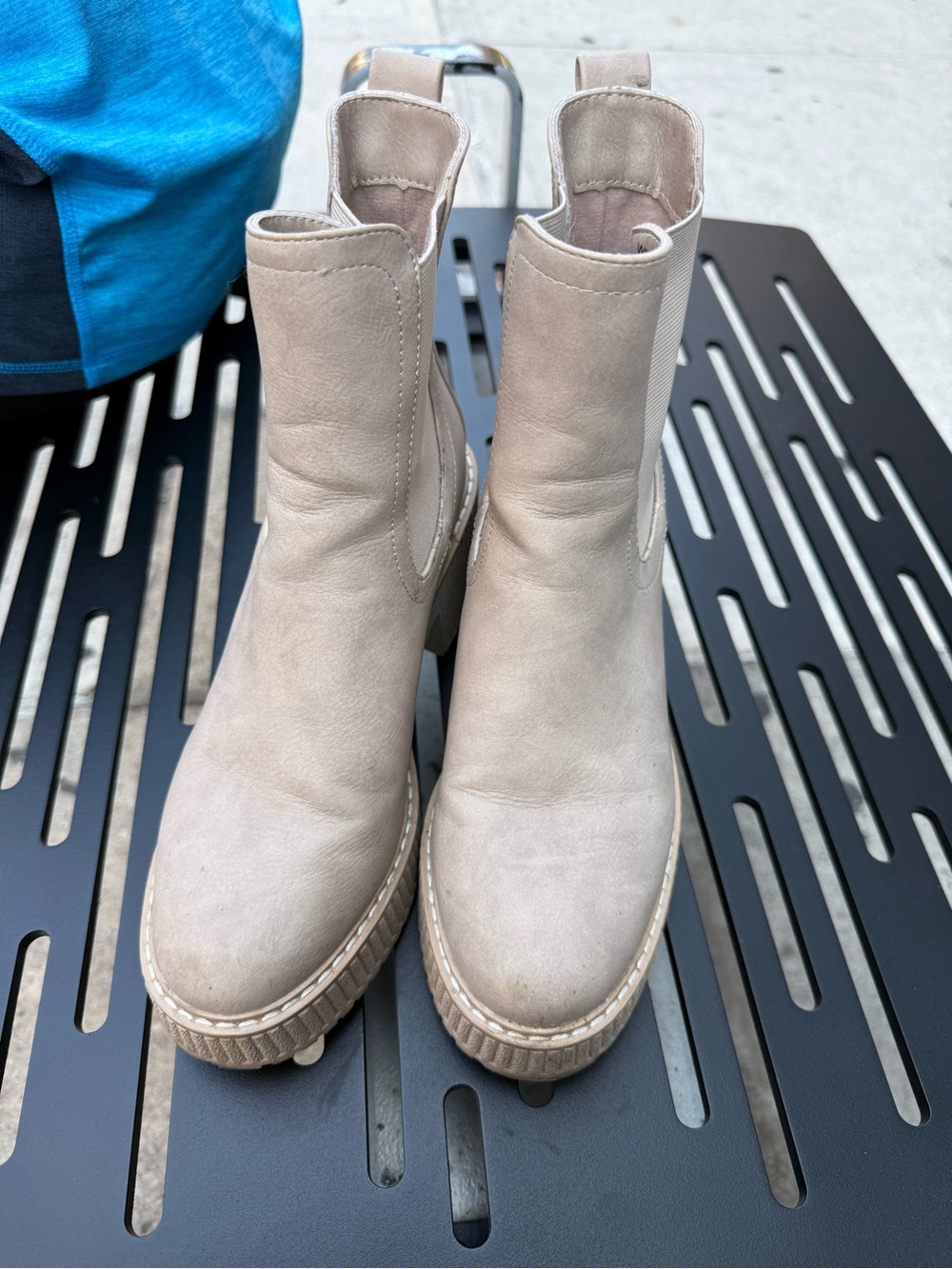 dolce Vita Beige Chelsea Platform Boots 61/2